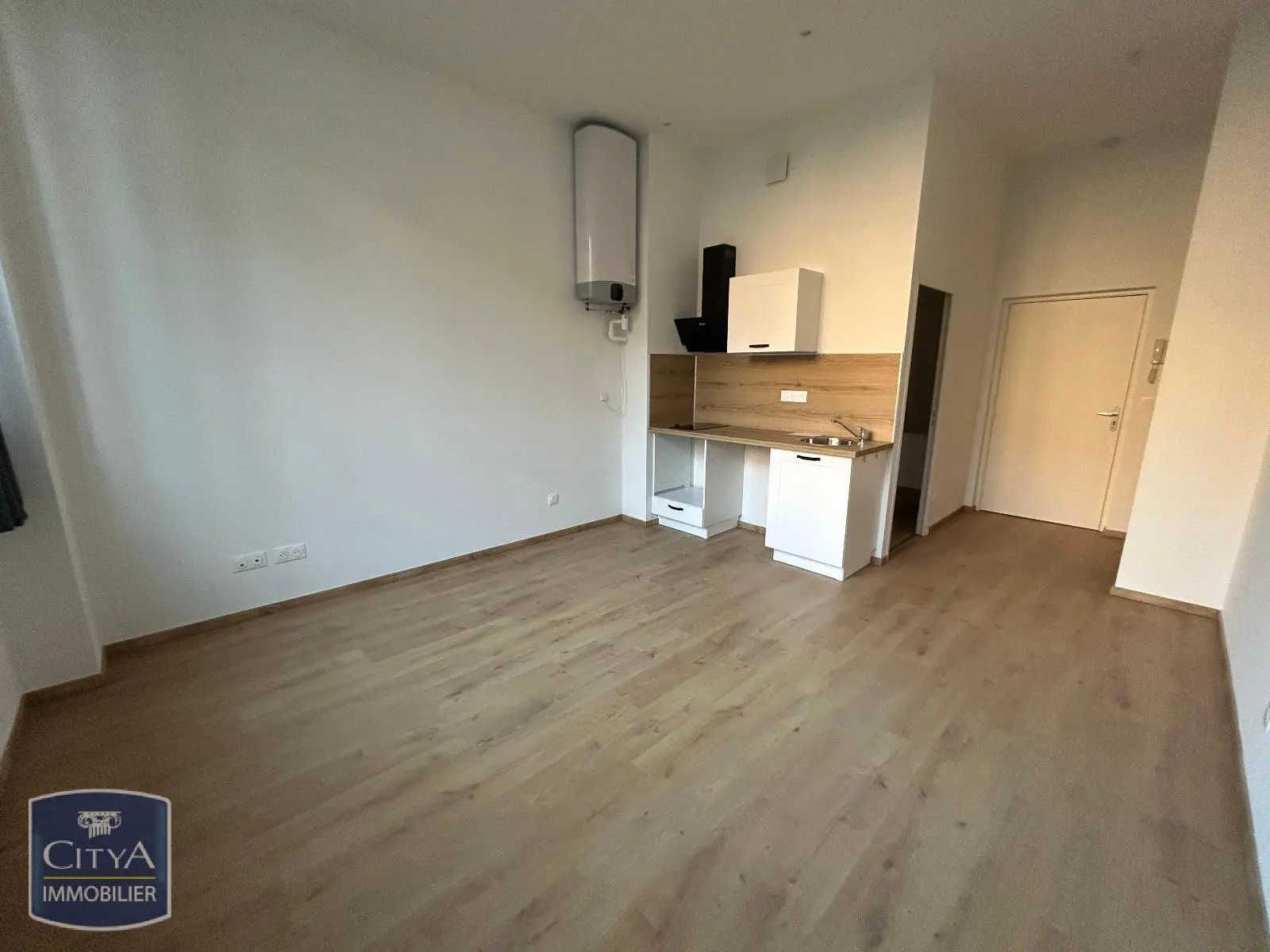 Photo 3 Appartement 1 pièce 25.4m²