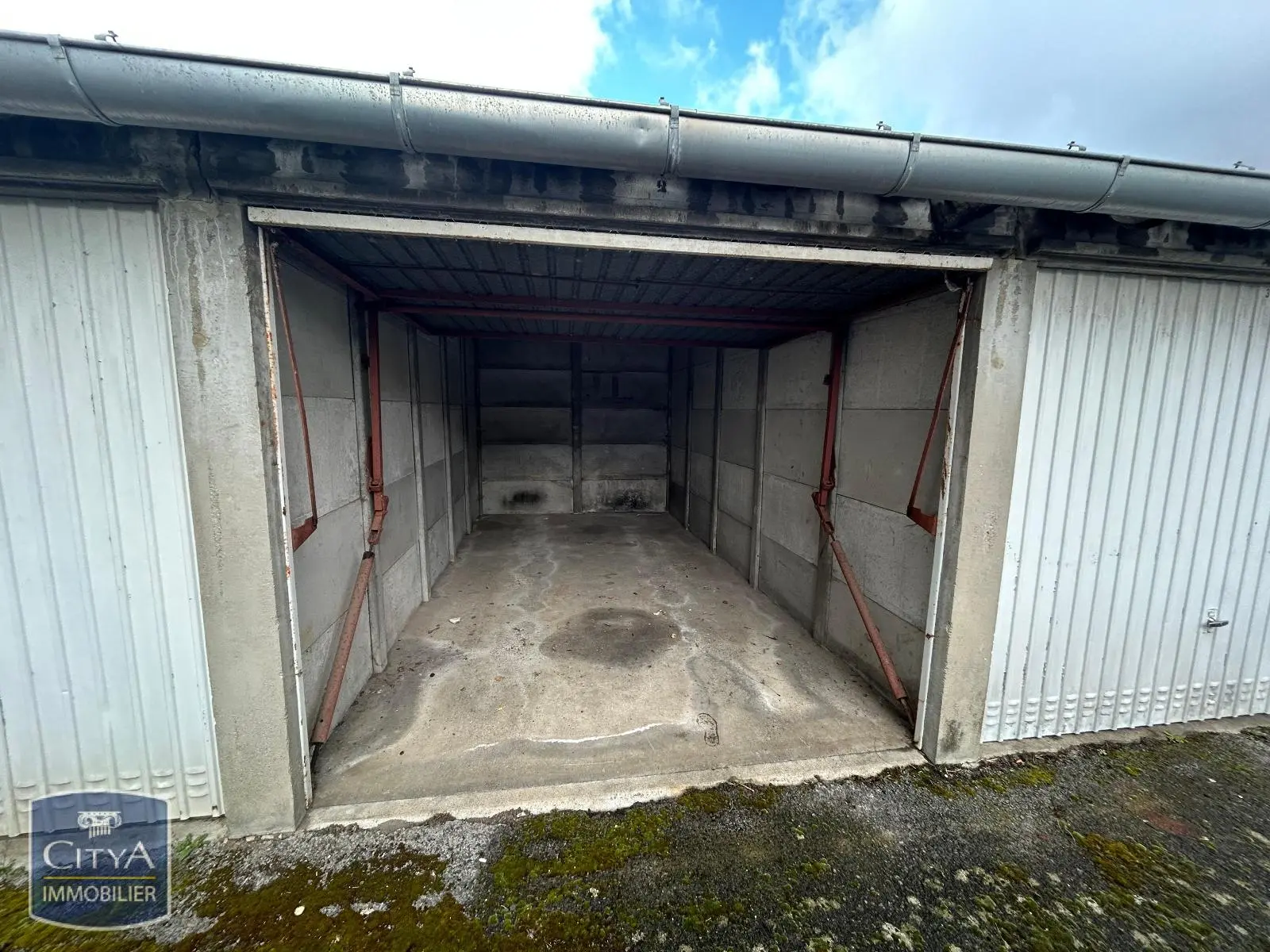 Photo 1 Parking 12m²