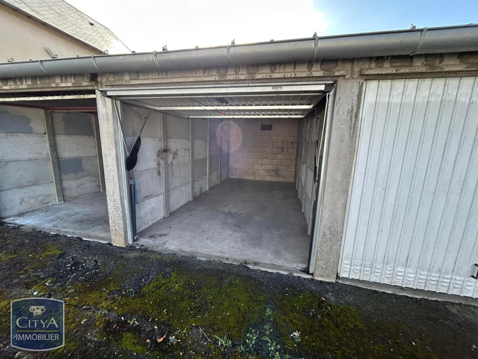 Photo 1 Parking 12m²