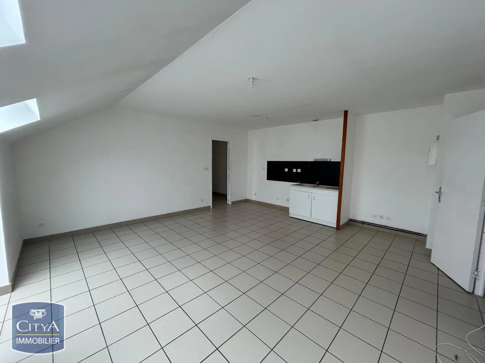 Photo 3 Appartement 4 pièces 77.24m²