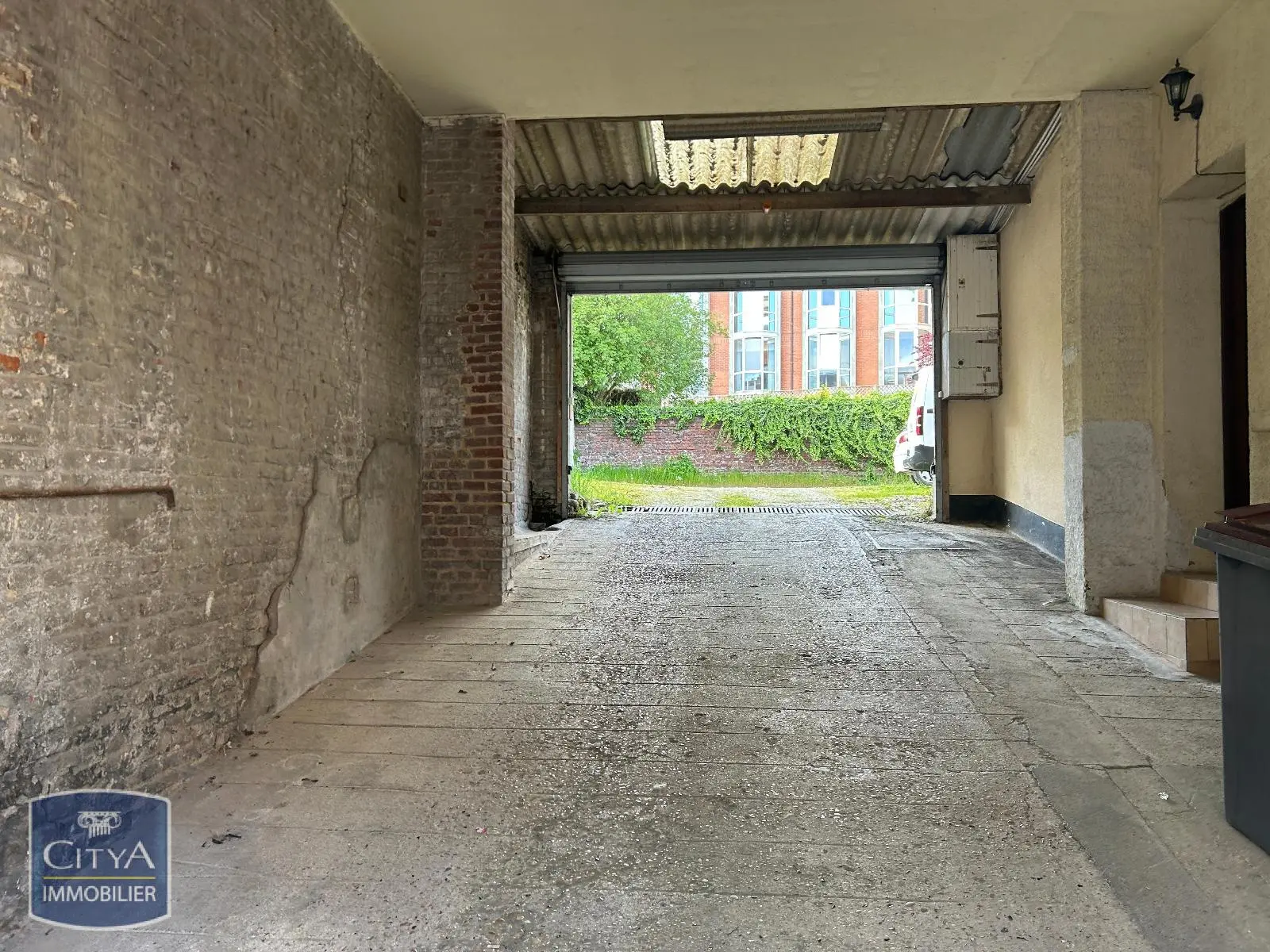 Photo 1 parking Saint-Quentin