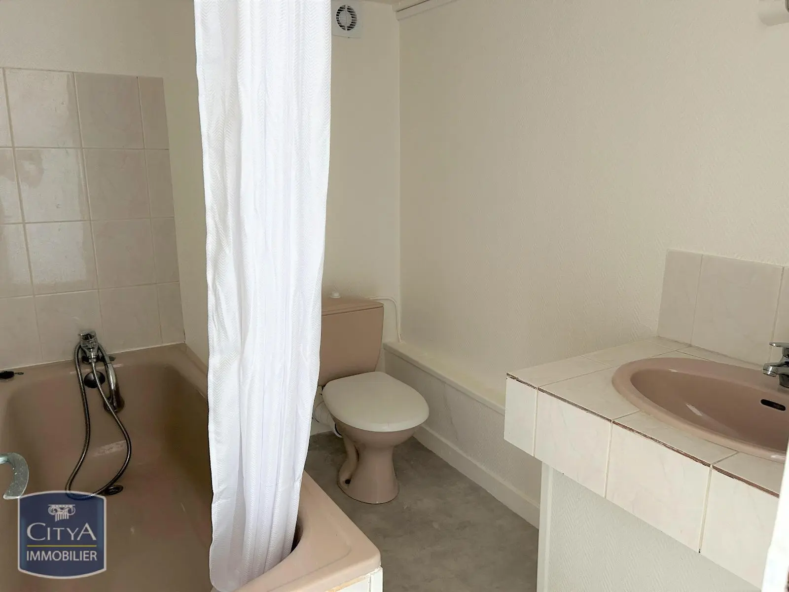 Photo 3 Appartement 1 pièce 21.12m²