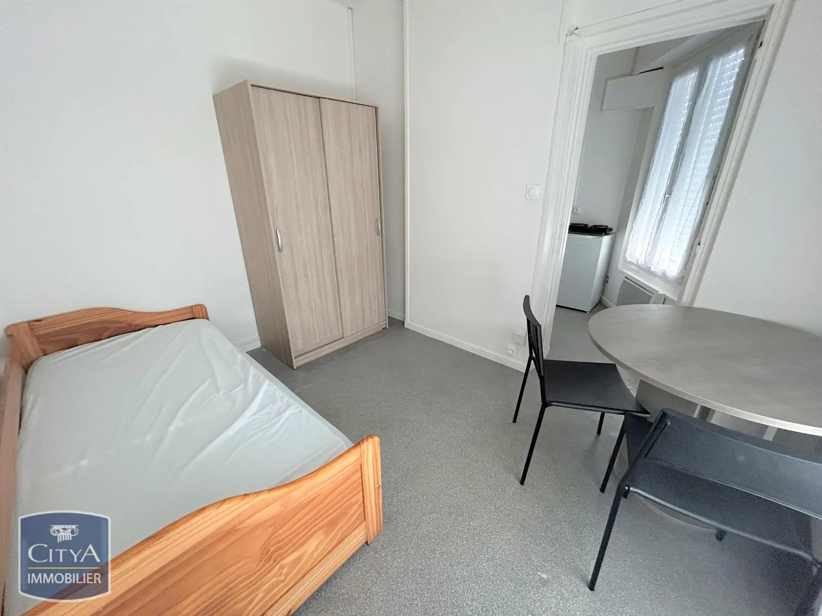 Photo 1 Appartement 1 pièce 15m²