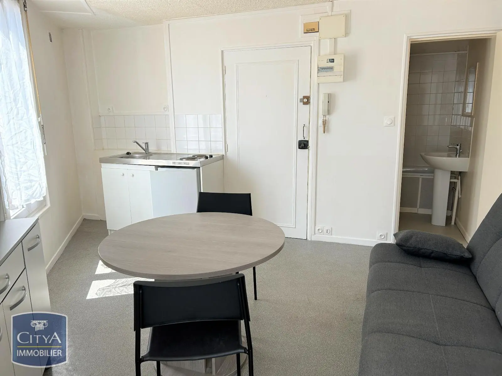 Photo 2 Appartement 1 pièce 20m²