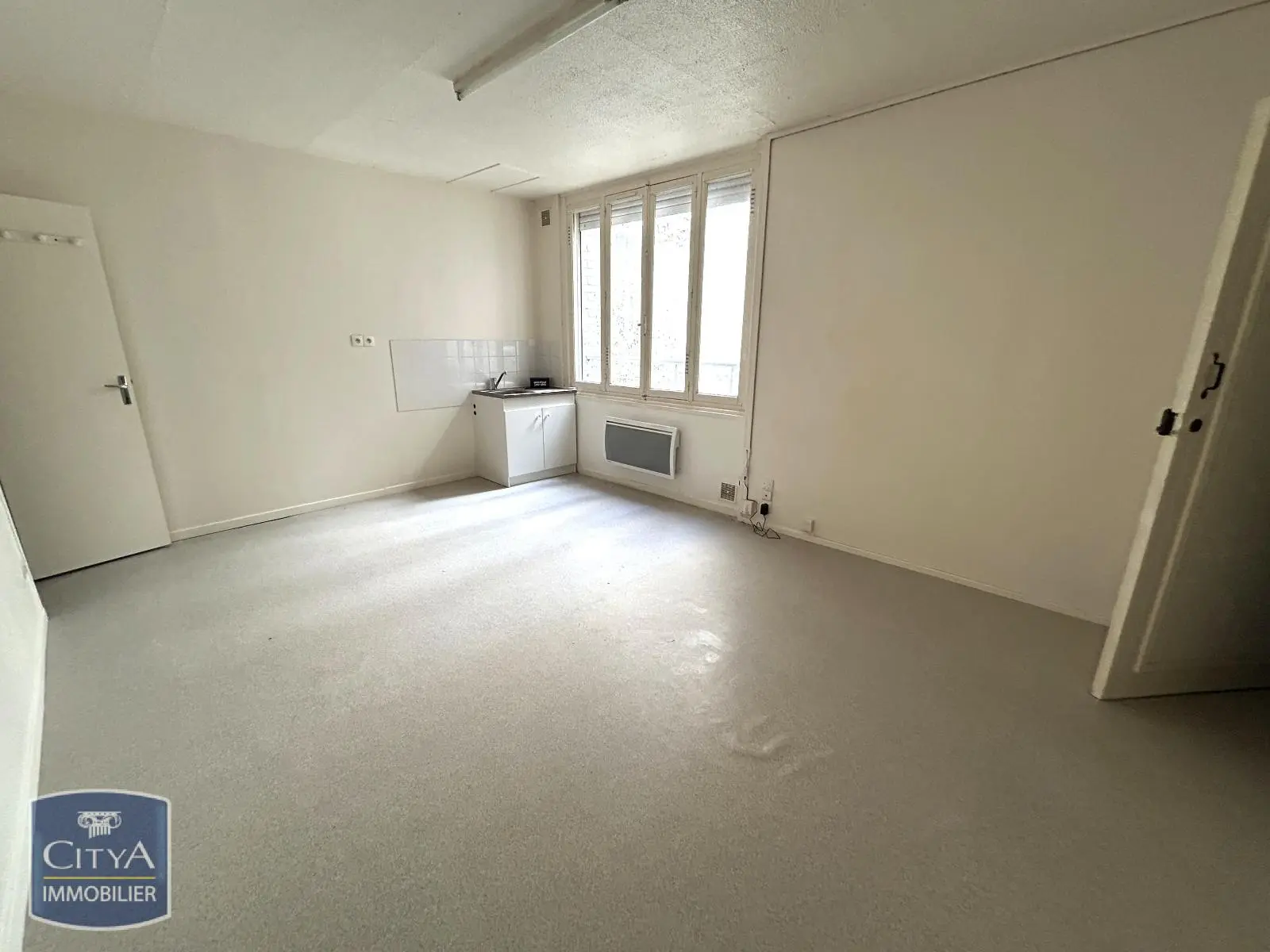Photo 1 Appartement 1 pièce 21.62m²