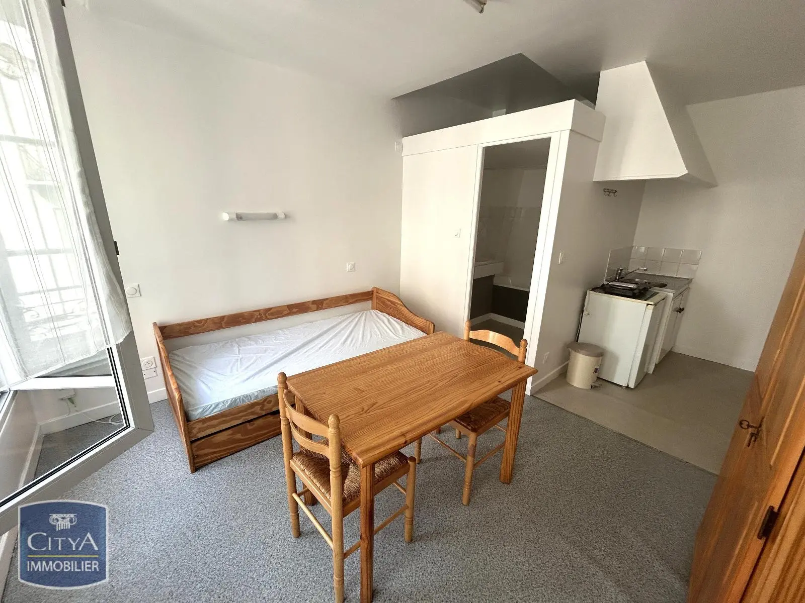 Photo 1 Appartement 1 pièce 18.56m²