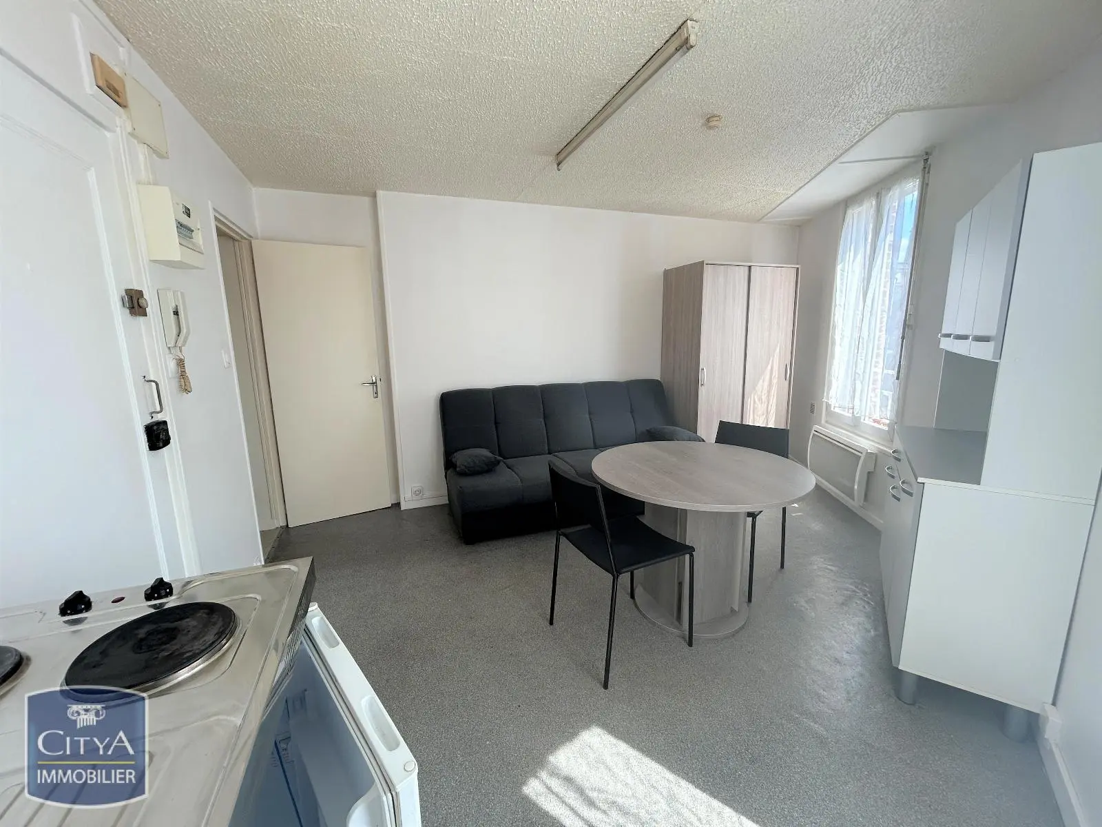 Photo 1 Appartement 1 pièce 20m²