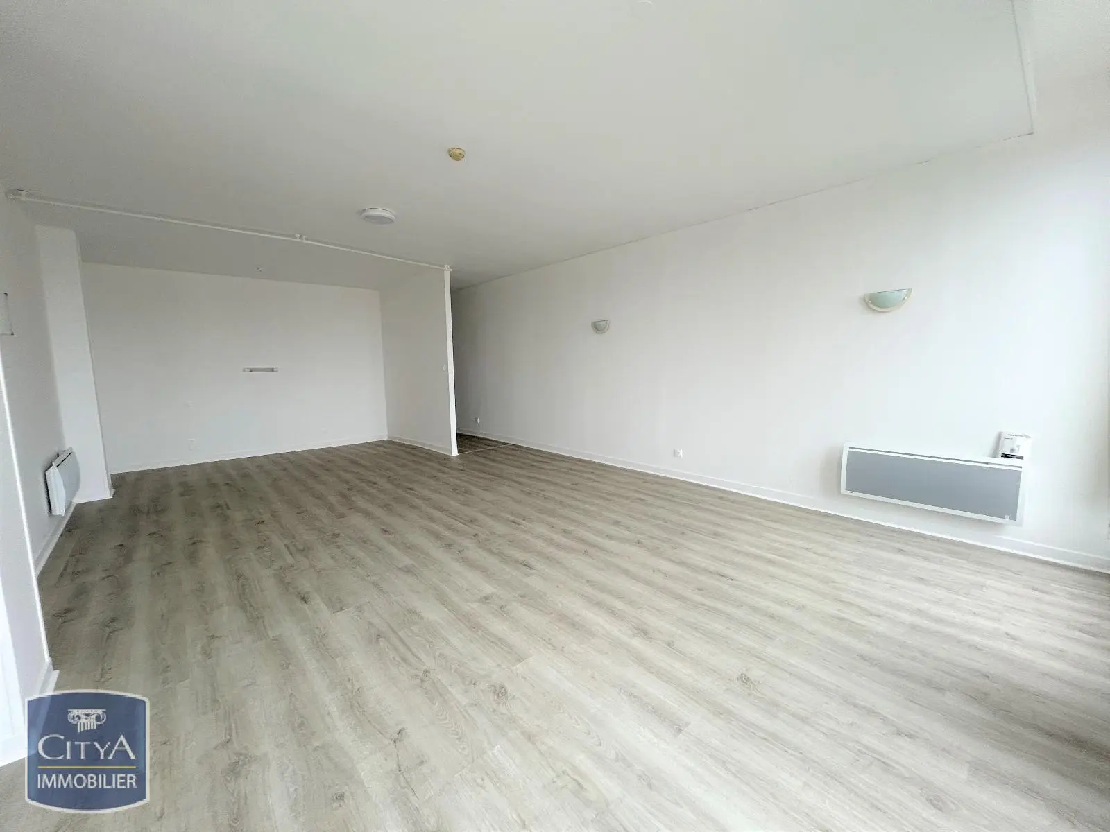 Photo 2 Appartement 1 pièce 60.94m²