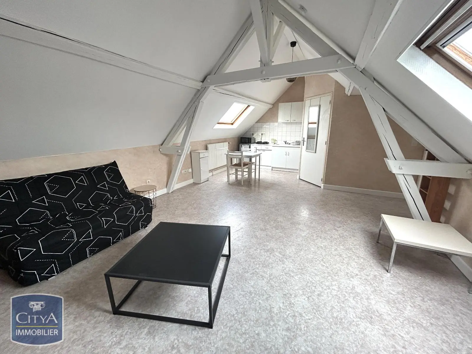 Photo 1 Appartement 1 pièce 28.69m²