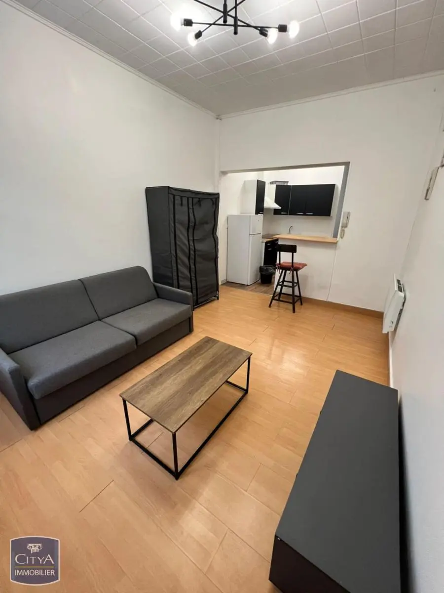 Photo 1 Appartement 1 pièce 24.9m²