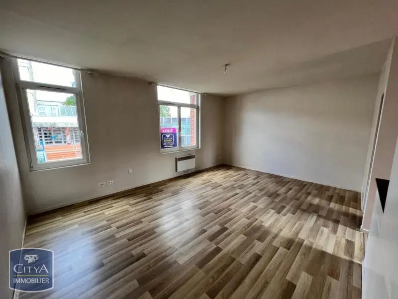 Photo 1 Appartement 1 pièce 37.68m²