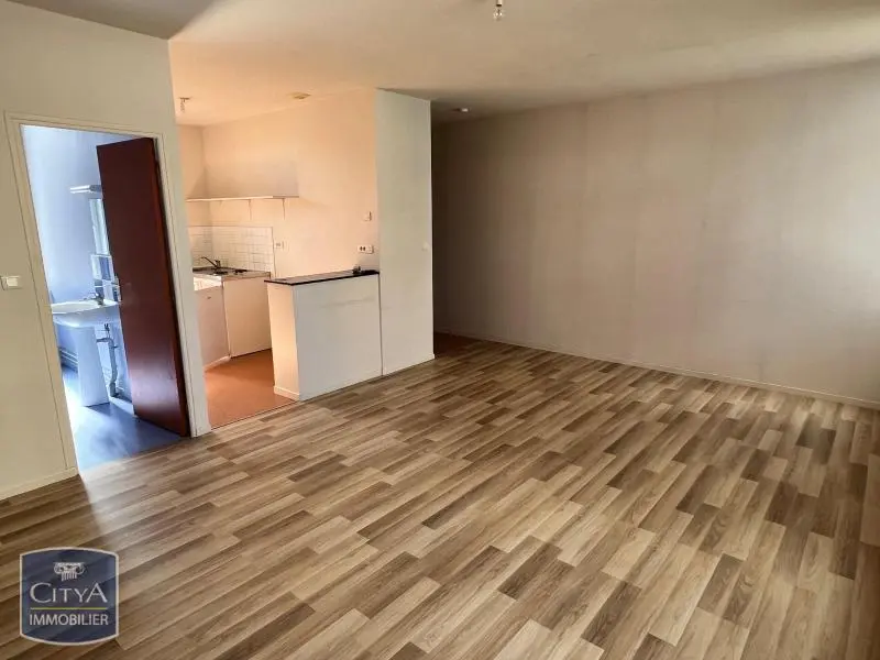 Photo 2 Appartement 1 pièce 37.68m²