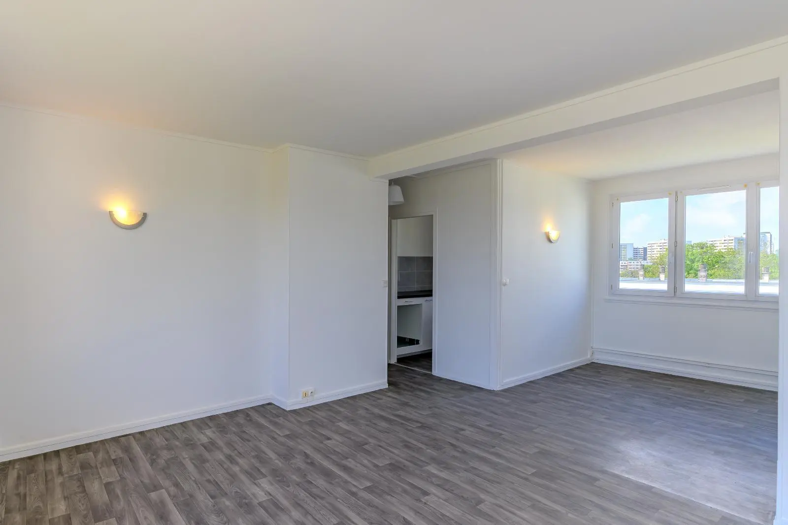 Photo 3 Appartement 4 pièces 77m²