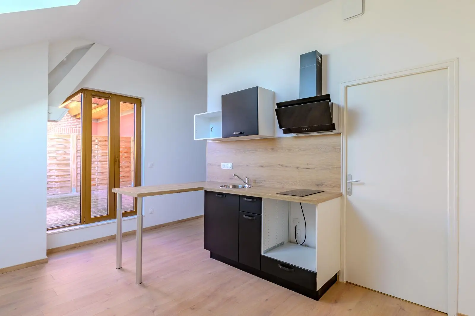 Photo 1 Appartement 1 pièce 33.23m²