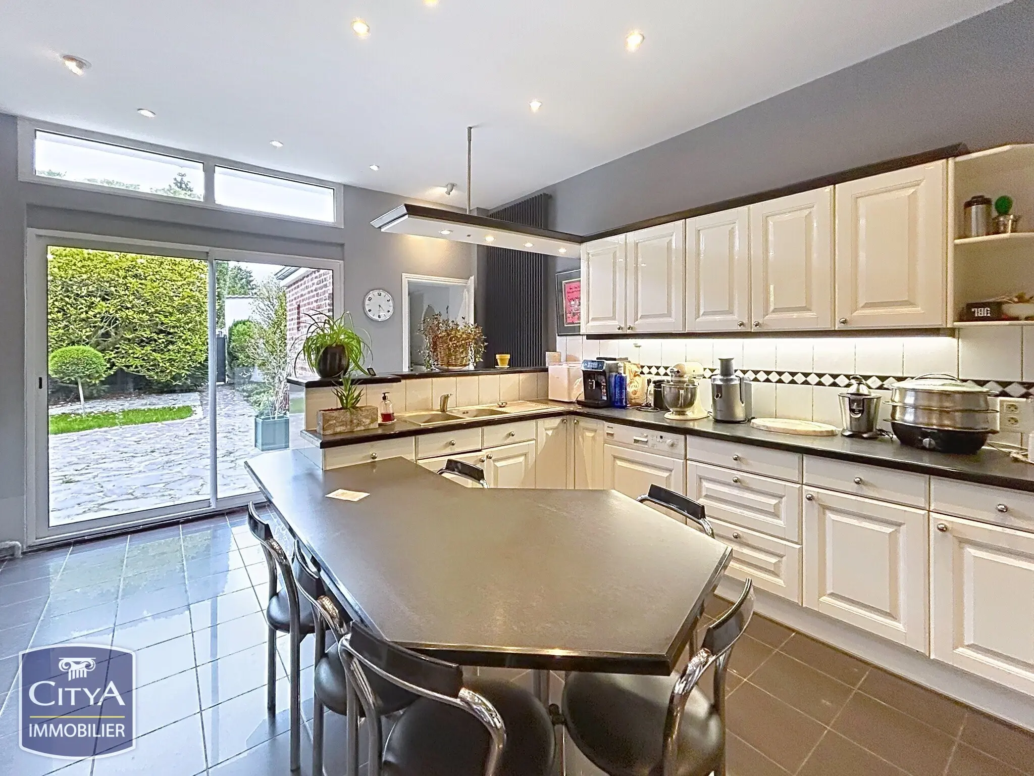 Photo 5 Maison 12 pièces 415m²