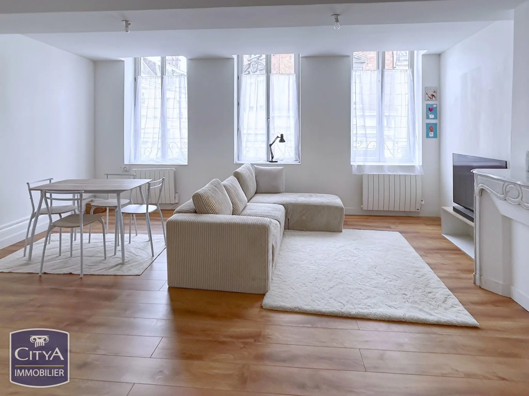 Photo 3 Immeuble 220m²