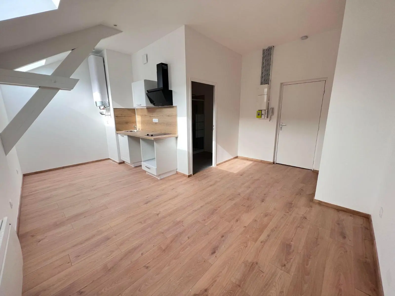 Photo 1 Appartement 1 pièce 25.3m²