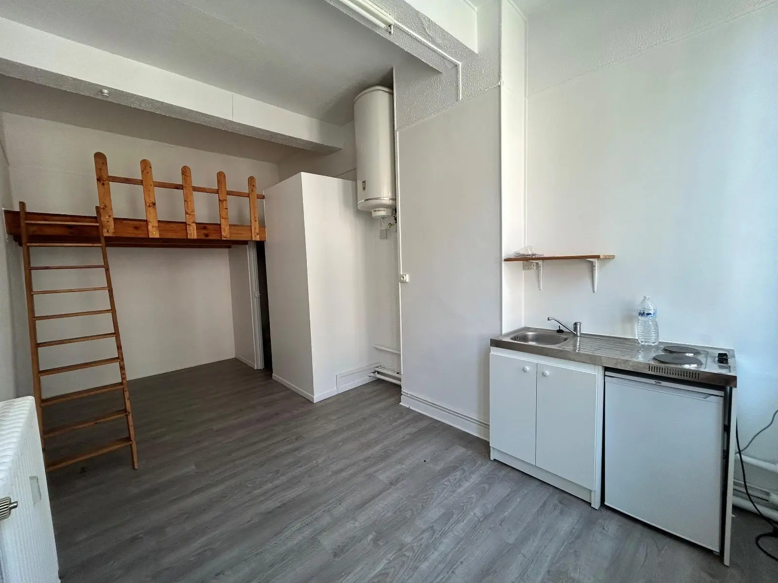 Photo 2 Appartement 1 pièce 18m²