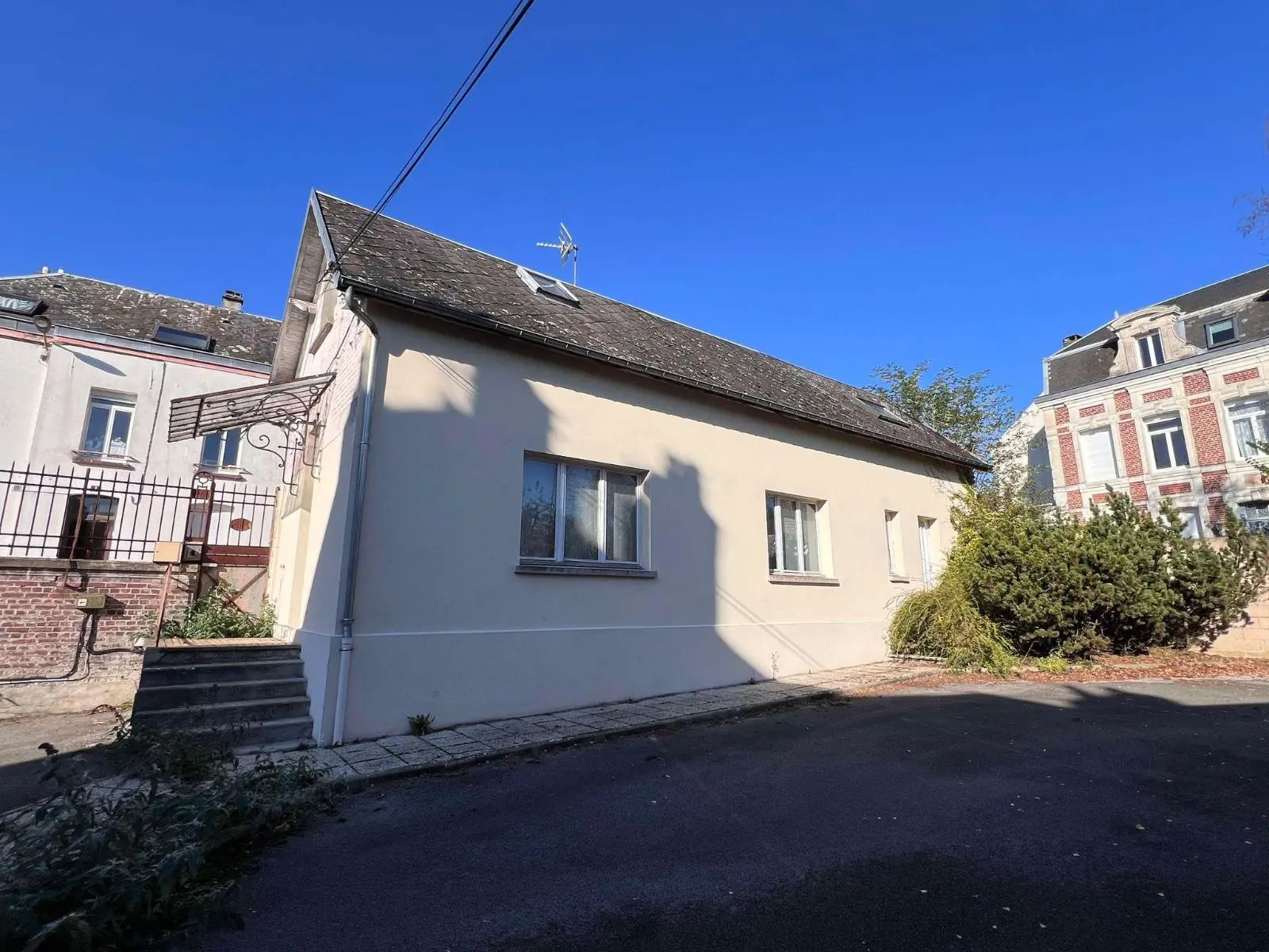 Photo 16 Local Professionnel