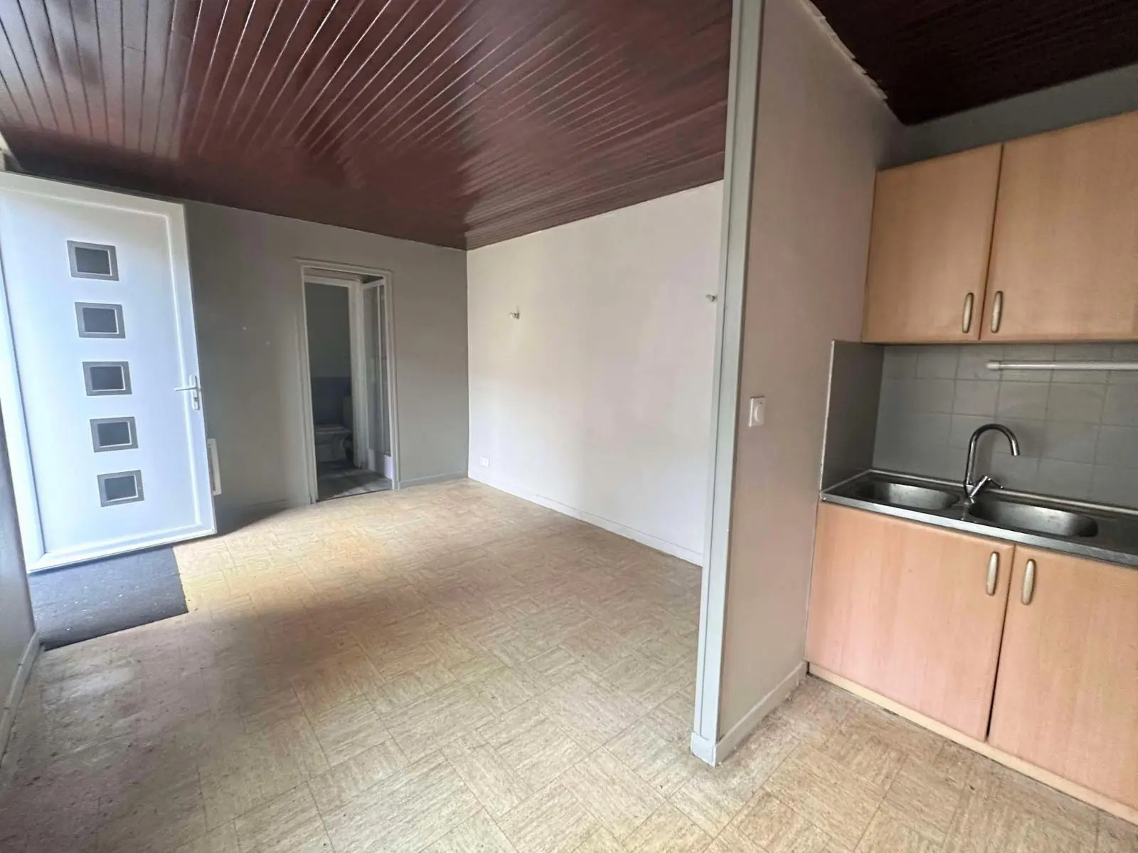 Photo 1 Appartement 1 pièce 23m²