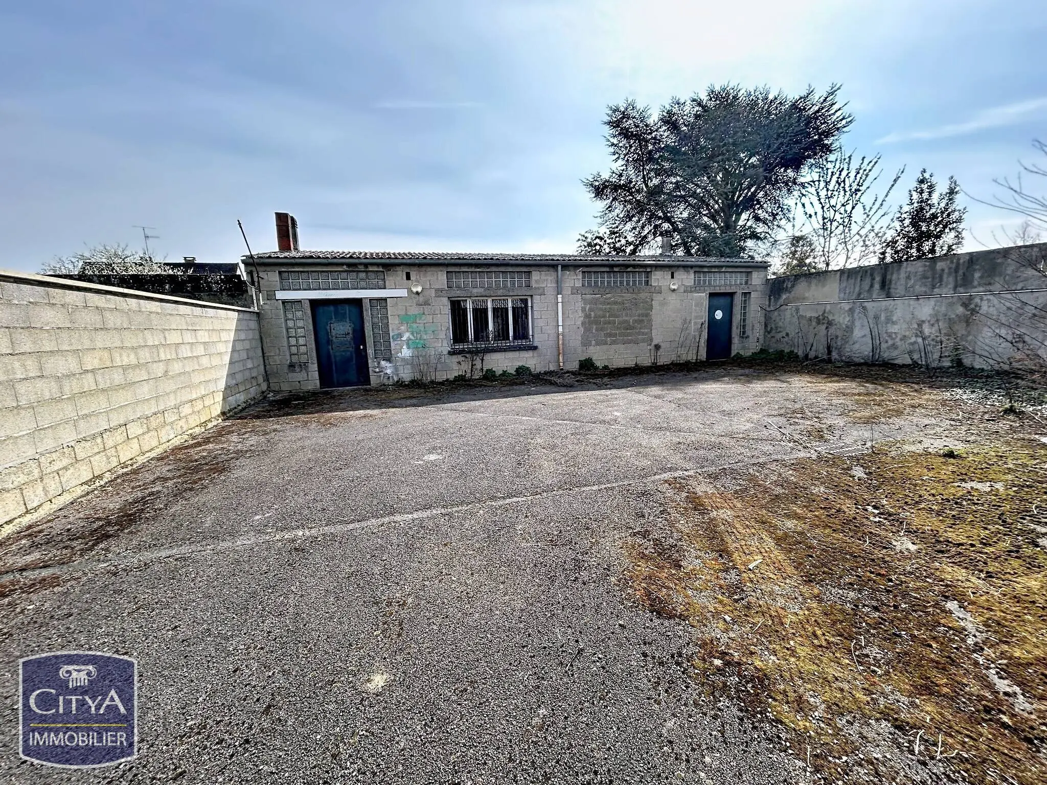 Photo 15 Local Professionnel 5 pièces 475m²