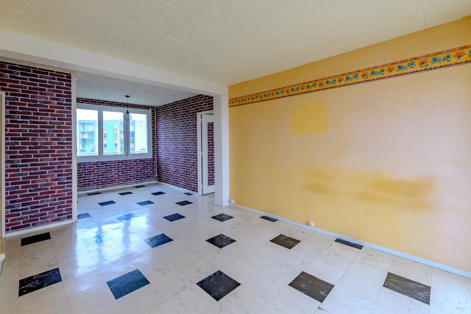 Photo 1 Appartement 4 pièces 67m²