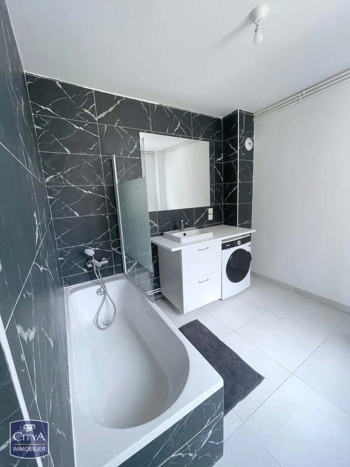 Photo 12 Immeuble 150m²