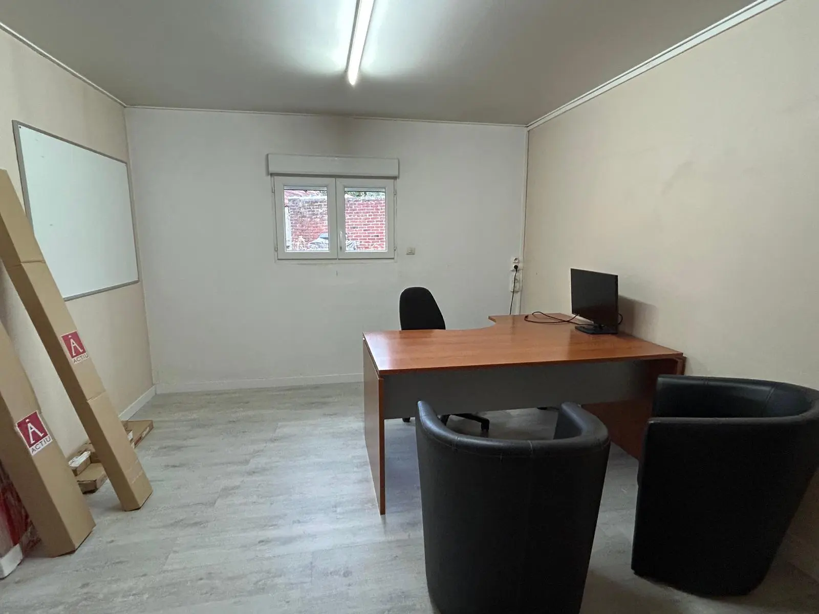 Photo 12 Local Commercial 240m²