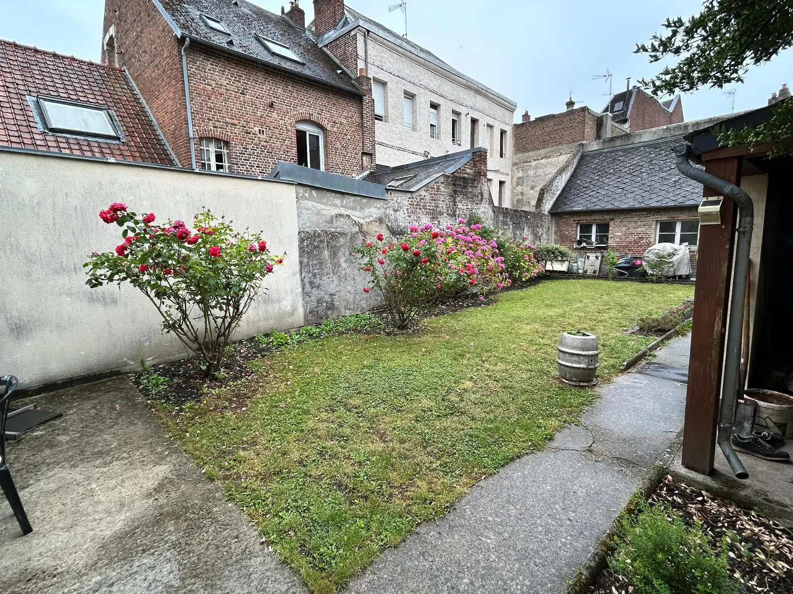 Photo 2 Immeuble
