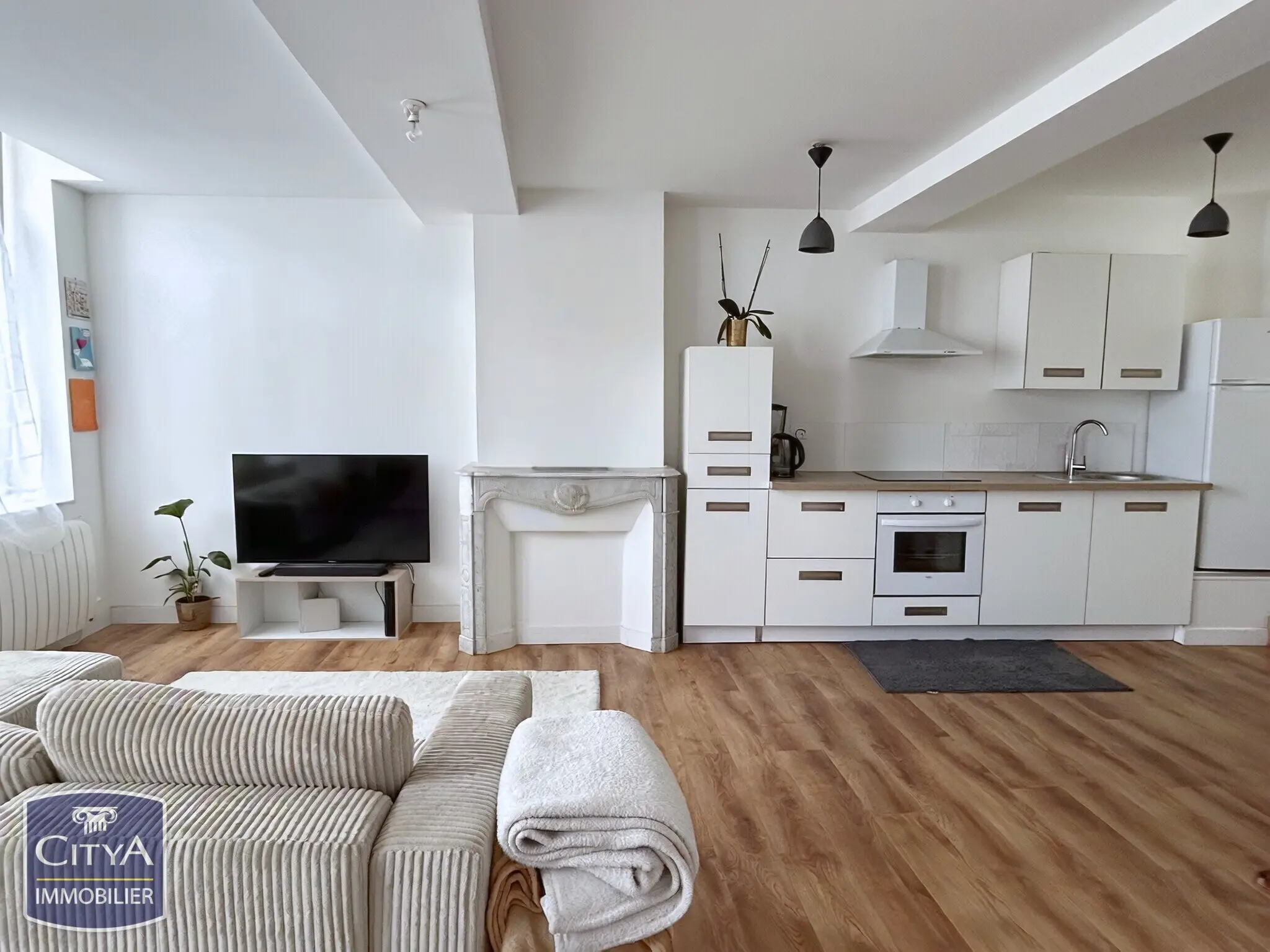 Photo 3 Immeuble 220m²