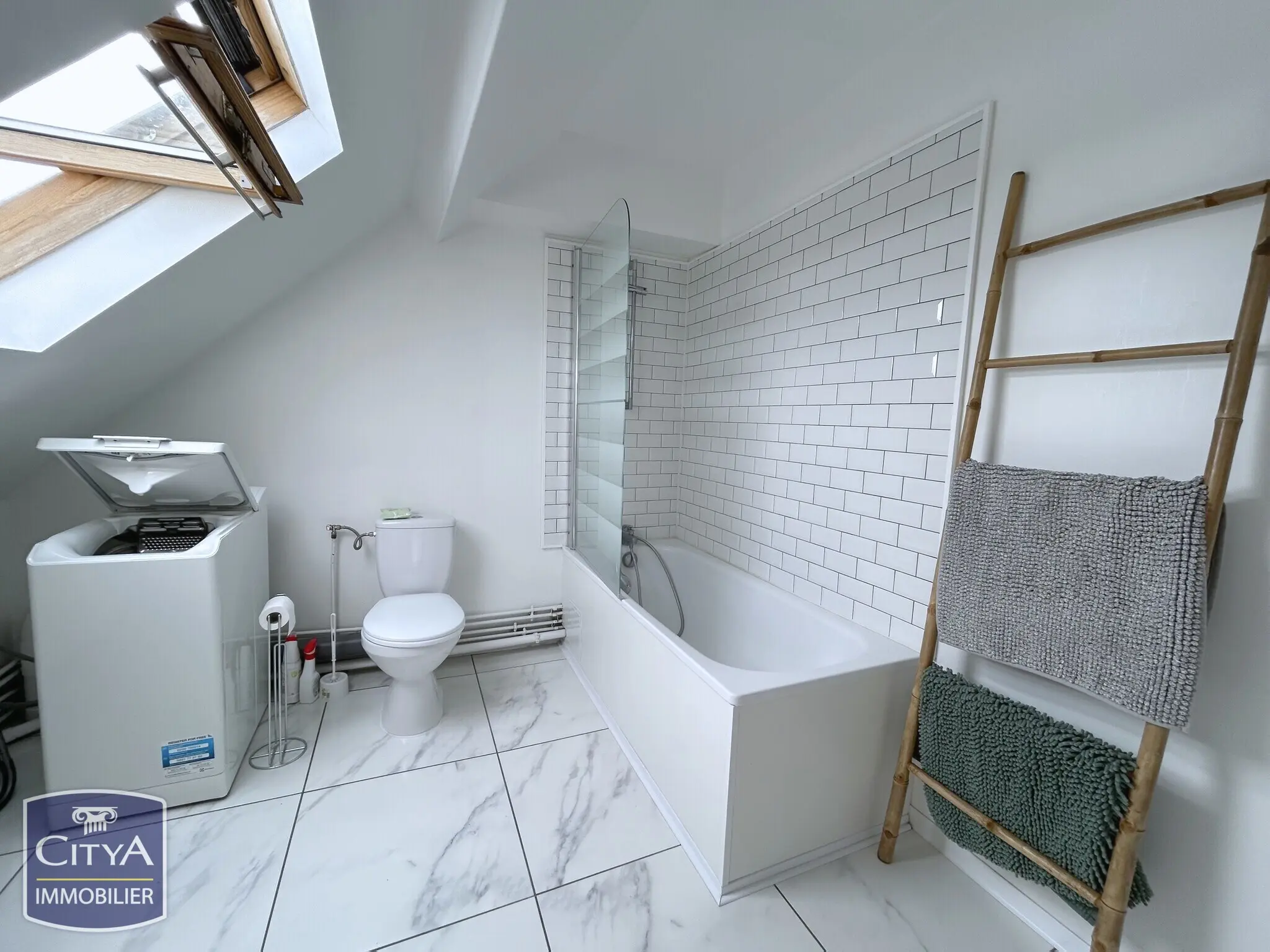 Photo 4 Immeuble 150m²