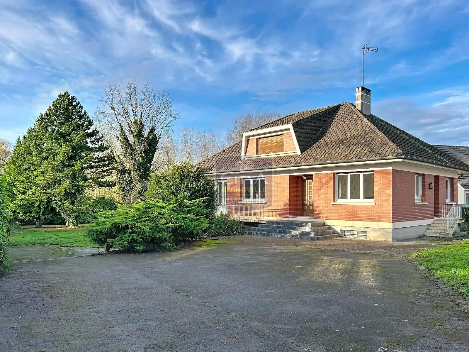 Photo 1 Maison 5 pièces 125m²