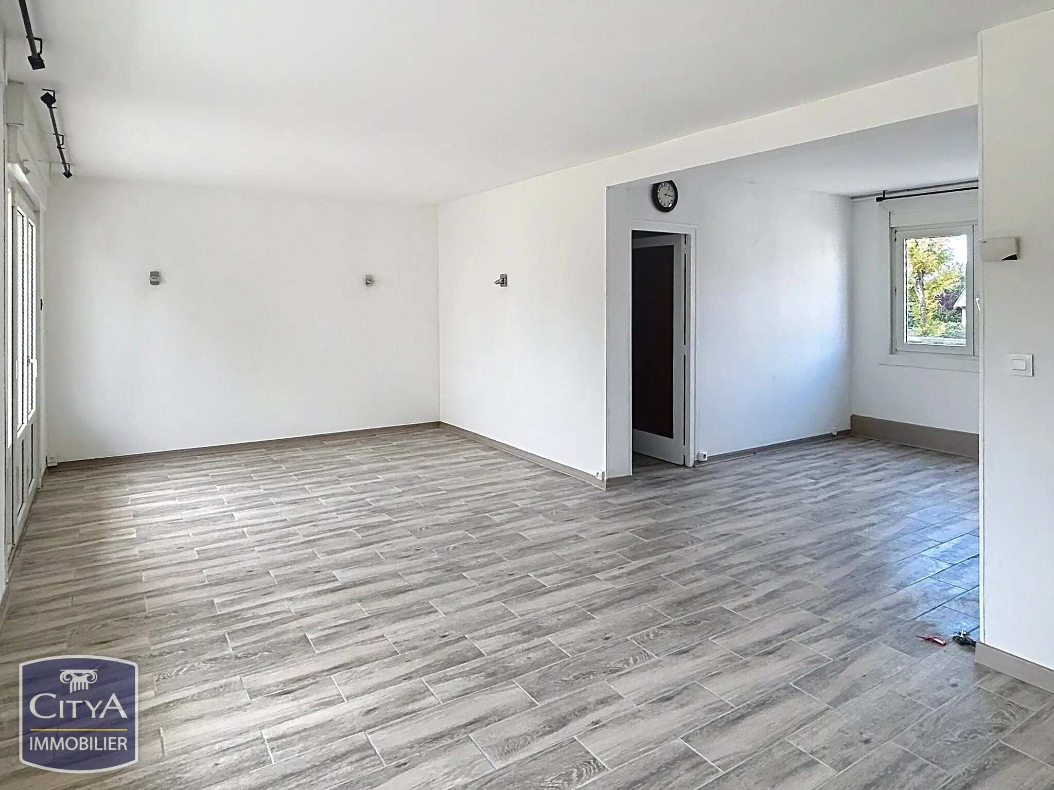 Photo 1 Appartement 4 pièces 93.49m²