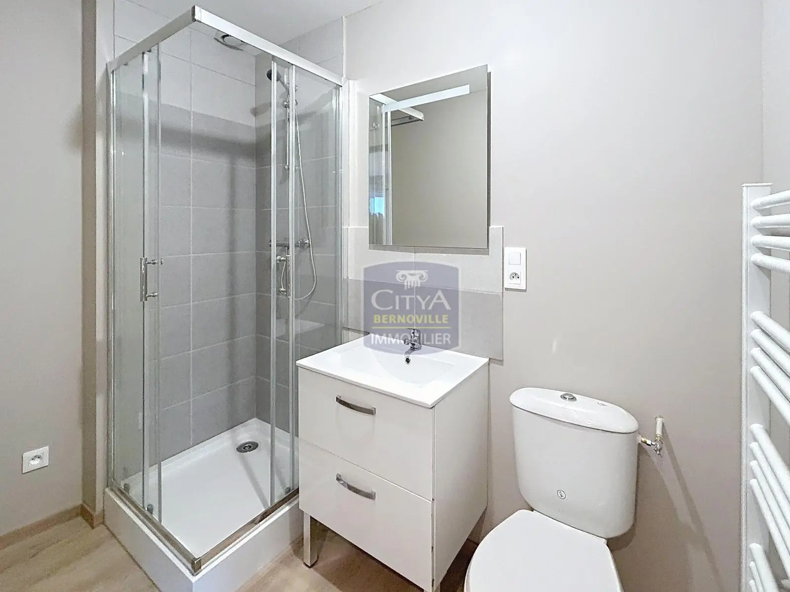 Photo 3 Immeuble 115m²