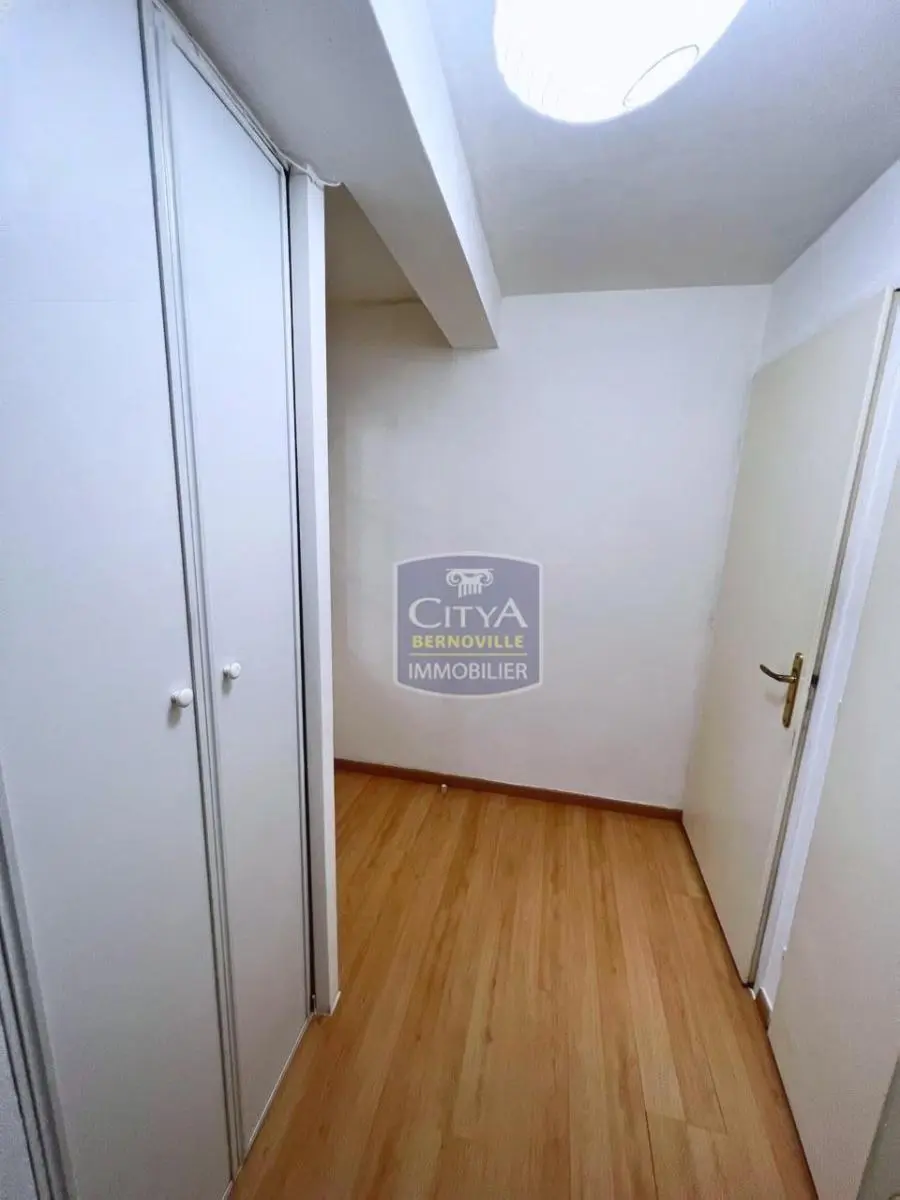 Photo 4 Appartement 1 pièce 30.08m²