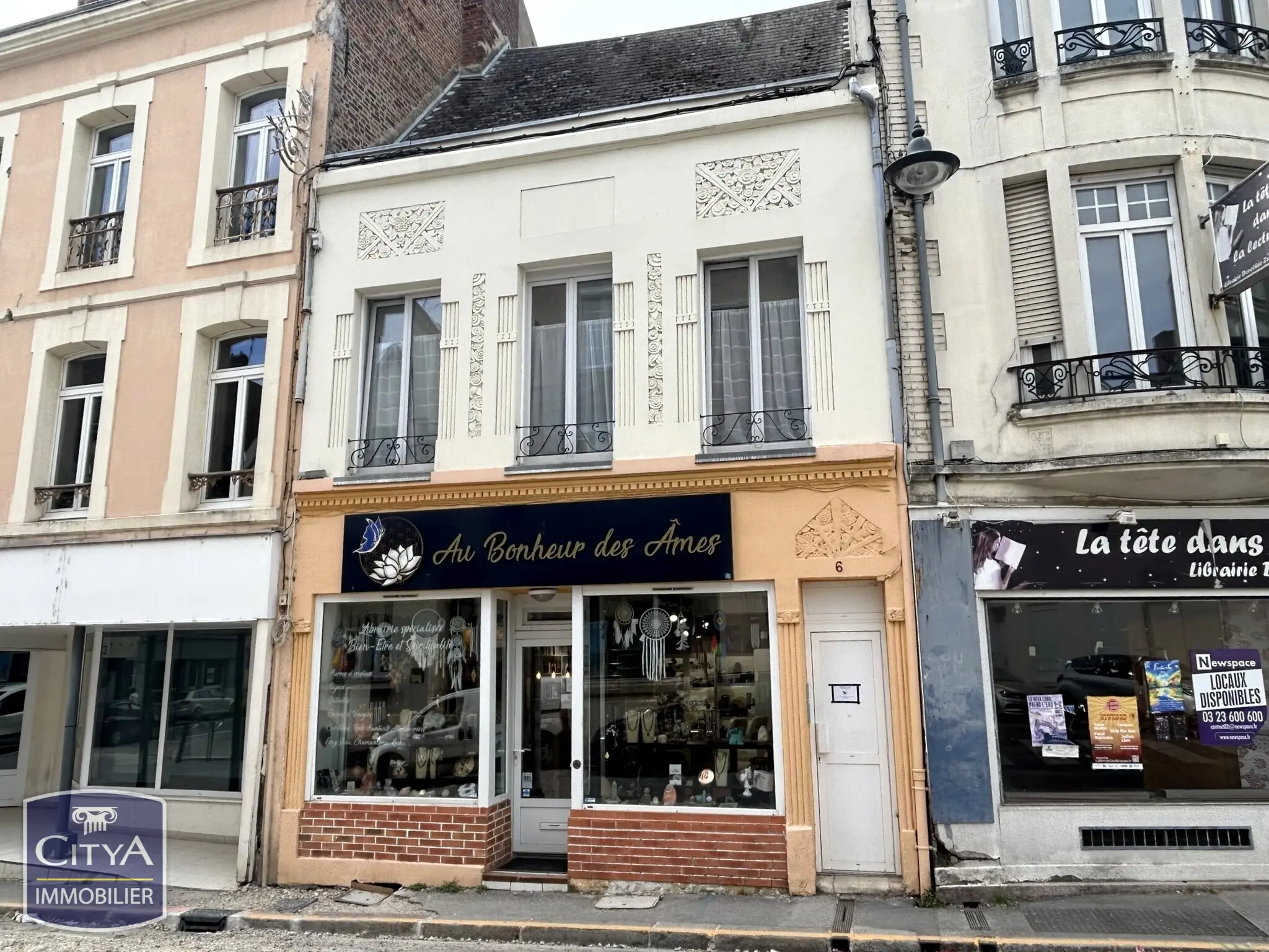 Photo 1 Immeuble 220m²