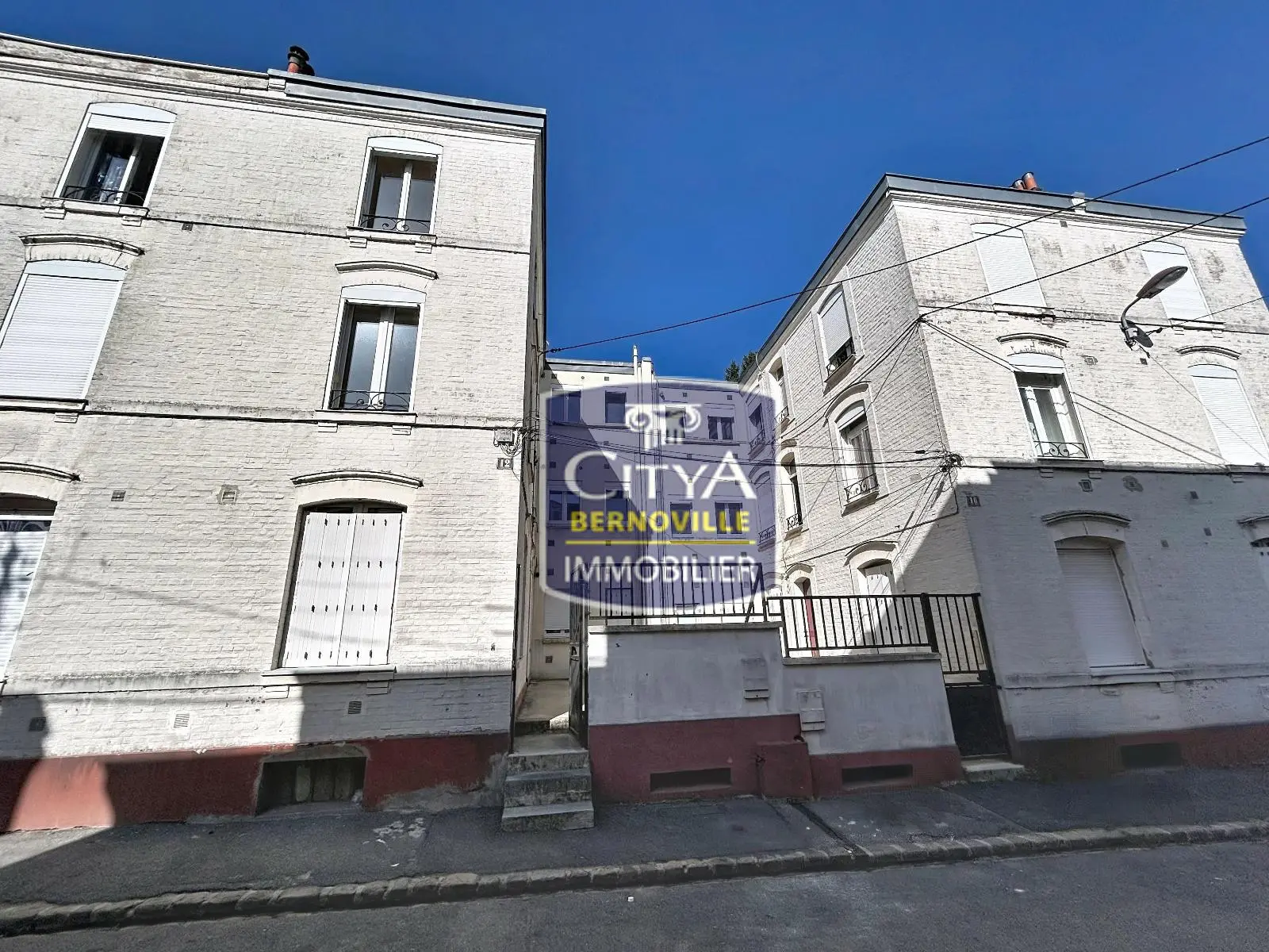 Photo 1 Immeuble 211m²