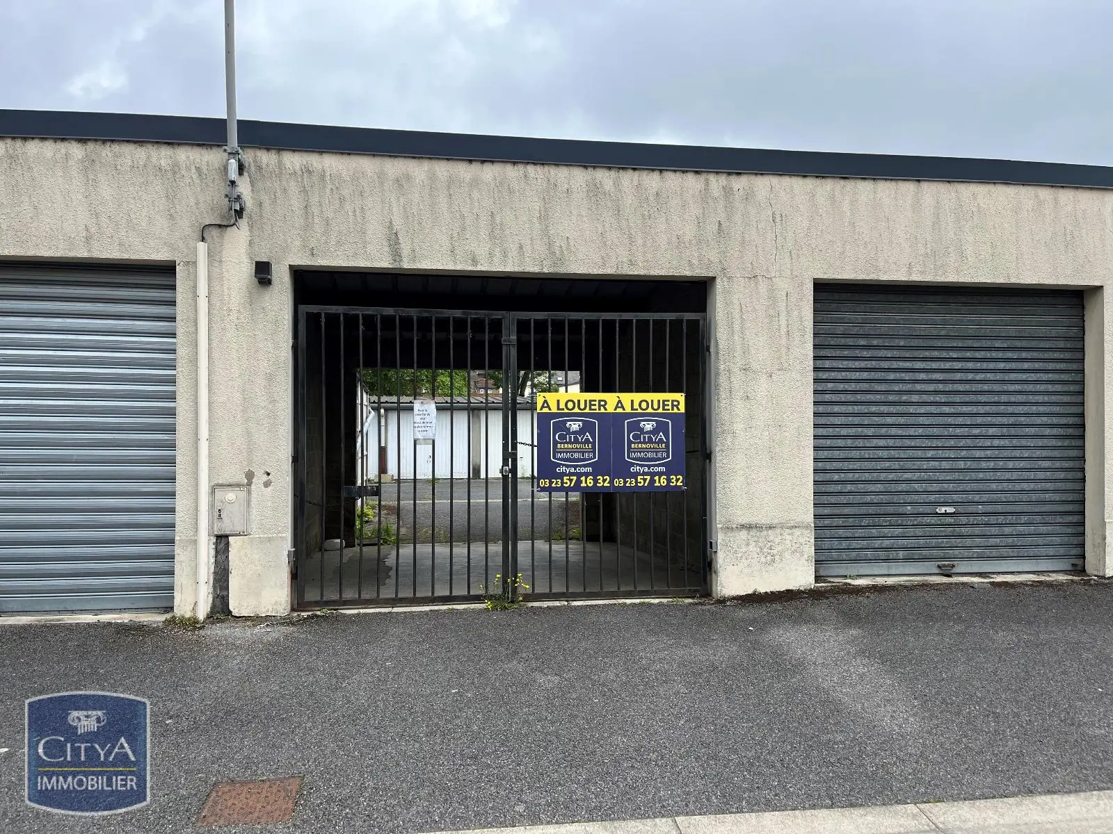 Photo 1 Parking 12m²