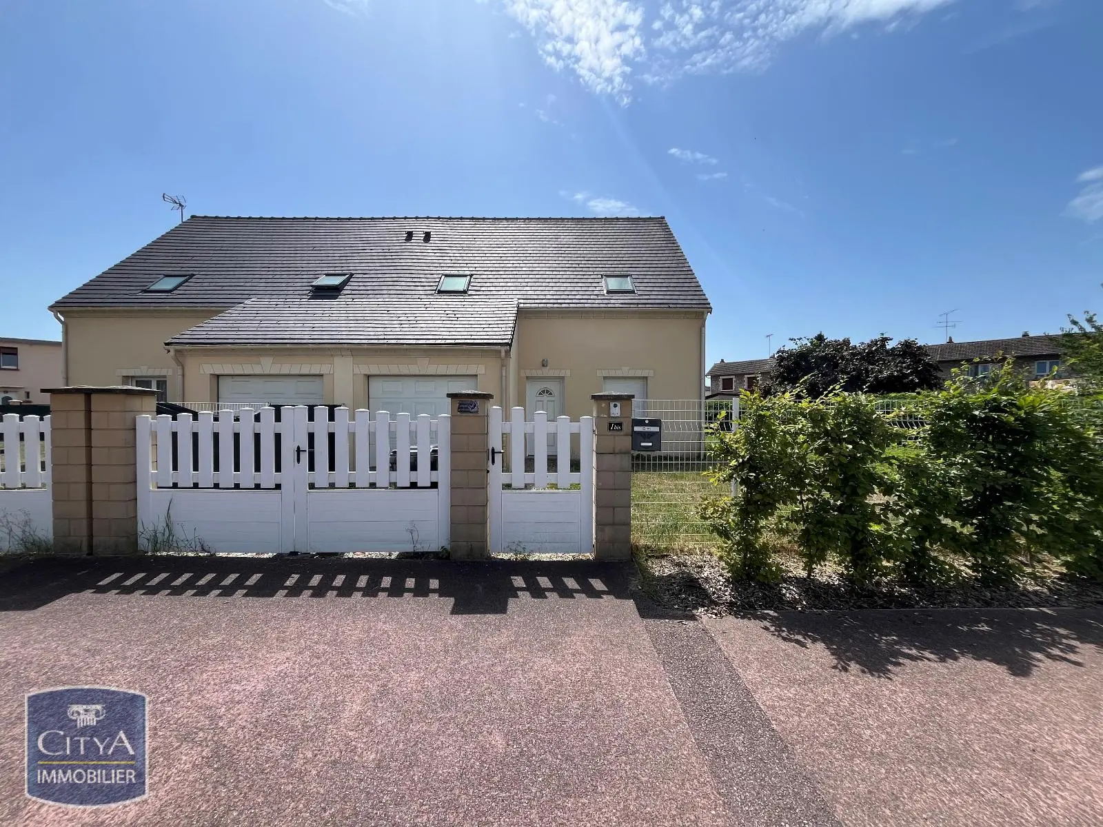 Photo 1 Maison 4 pièces 104.94m²