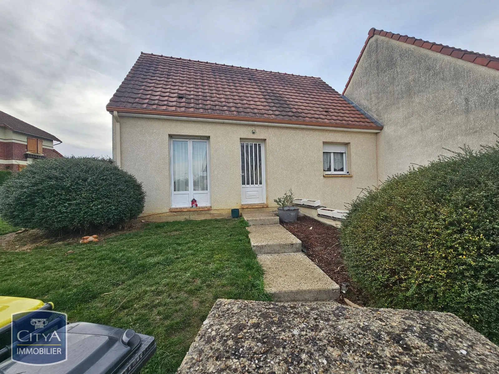 Photo 1 Maison 4 pièces 80m²