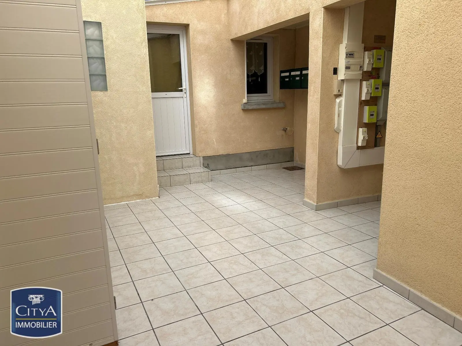 Photo 1 Appartement 1 pièce 20.31m²