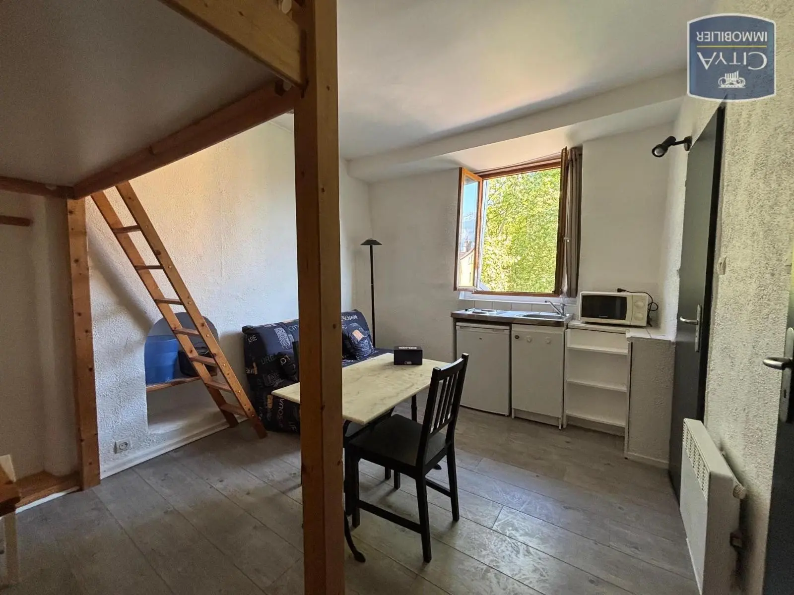 Photo 2 Appartement 1 pièce 19.35m²