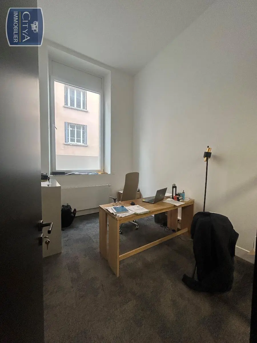 Photo 10 Local Commercial