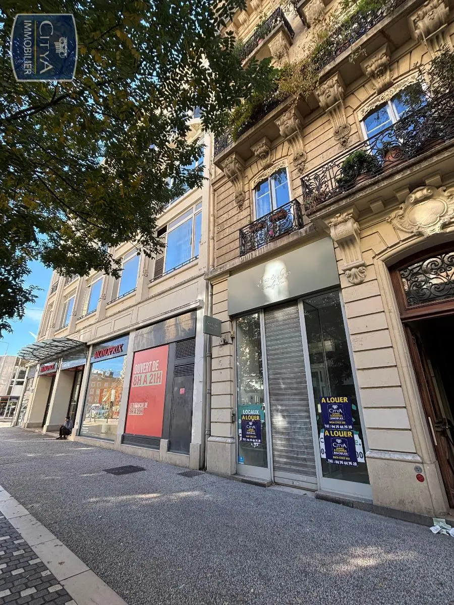 Photo 7 Local Commercial 111m²