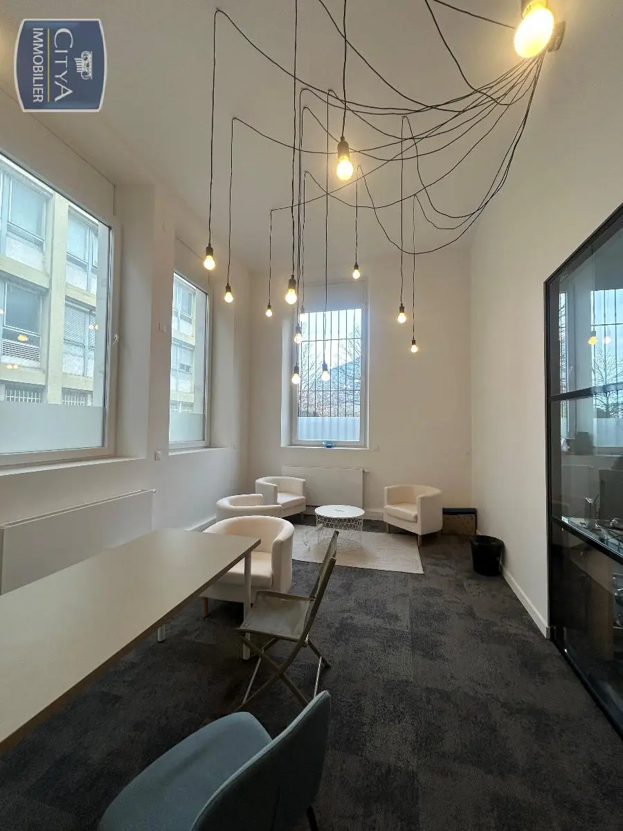 Photo 3 Local Commercial