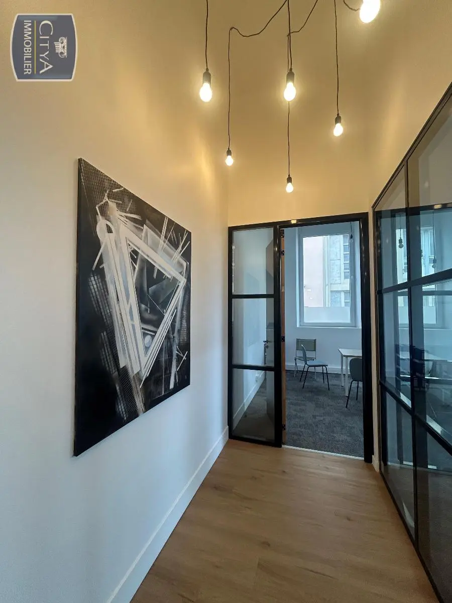 Photo 8 Local Commercial