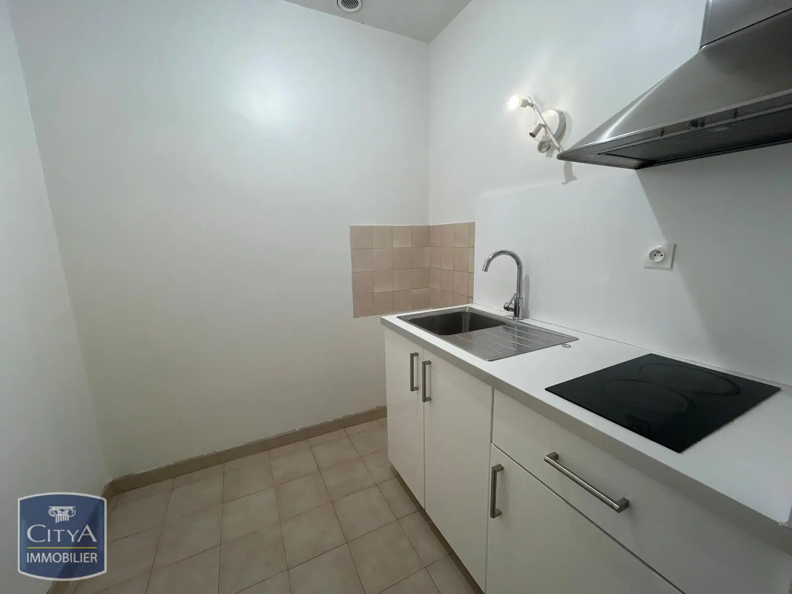 Photo 2 Appartement 1 pièce 40.22m²