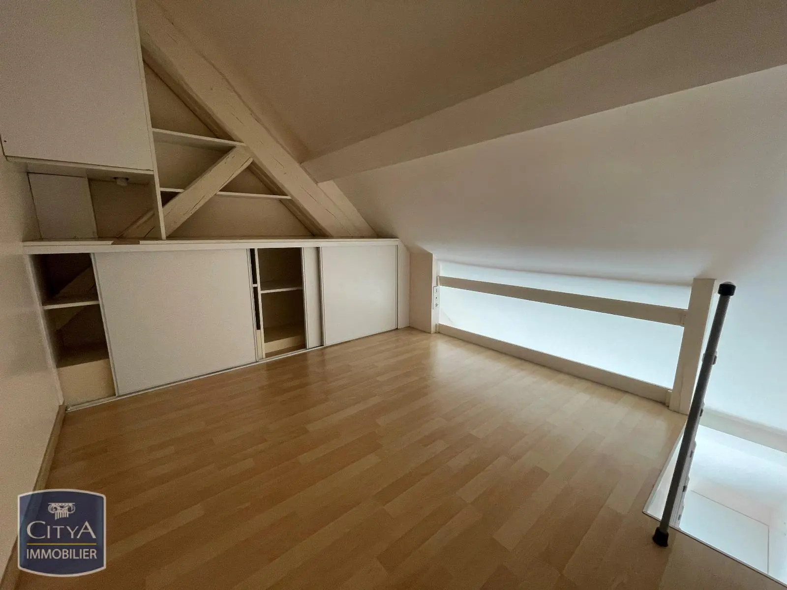 Photo 1 Appartement 1 pièce 16.89m²