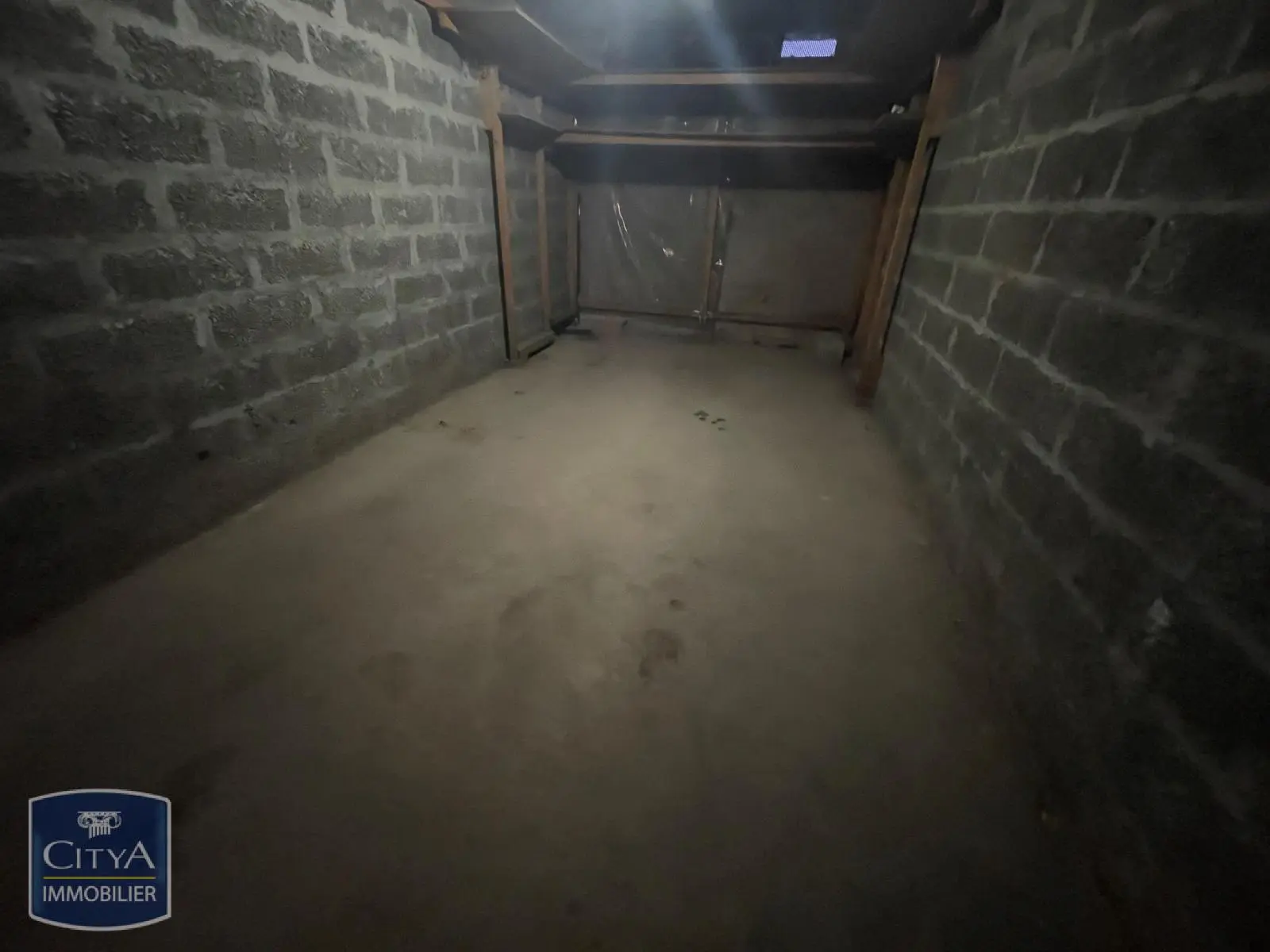 Photo 3 pour Parking Photo 3 Parking