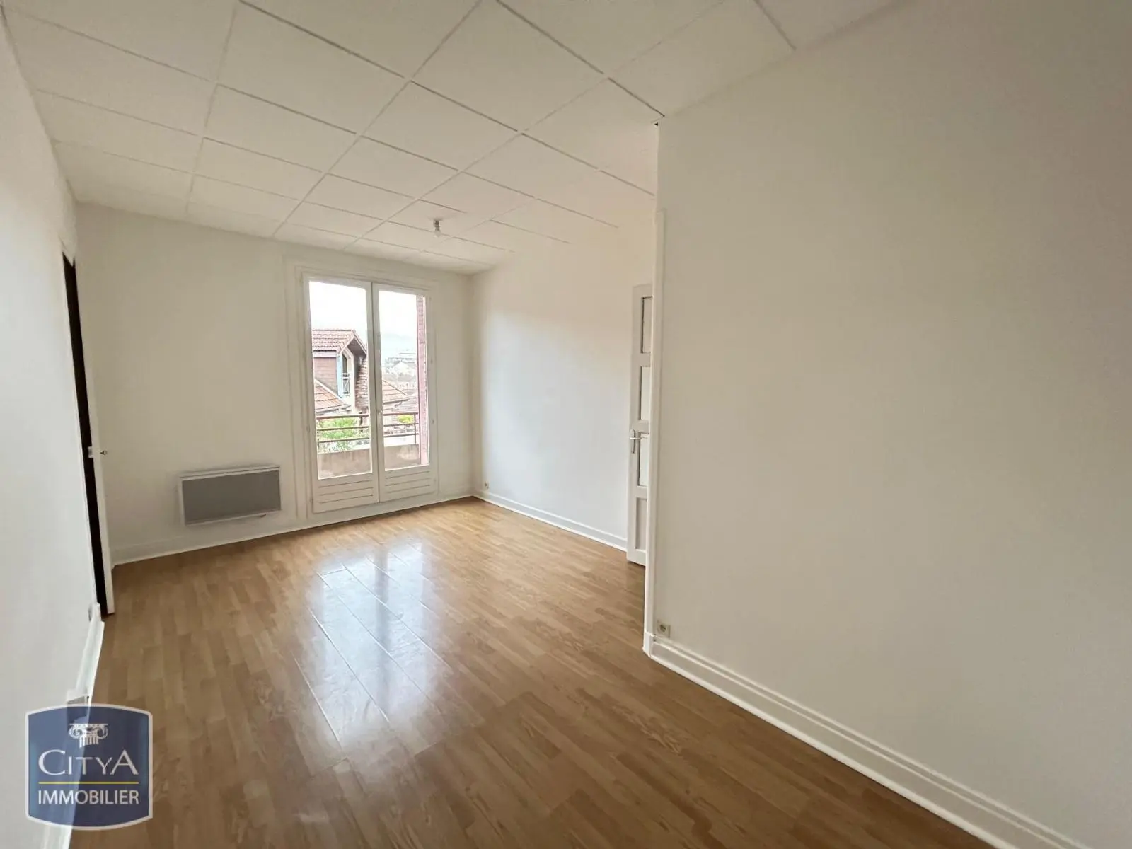 Photo 1 Appartement 1 pièce 32.51m²